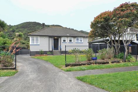 Photo of property in 1 Prebble Grove, Naenae, Lower Hutt, 5011