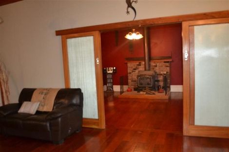 Photo of property in 26 Takiroa Street, Urenui, 4375