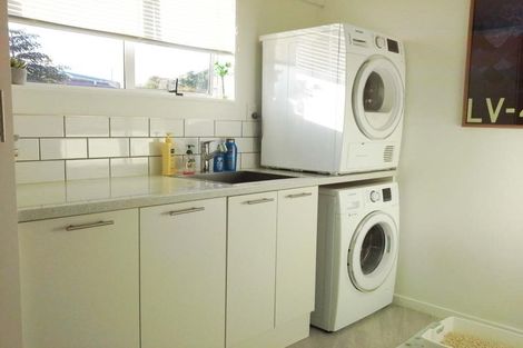 Photo of property in 11 Culzean Grove, Bell Block, New Plymouth, 4312