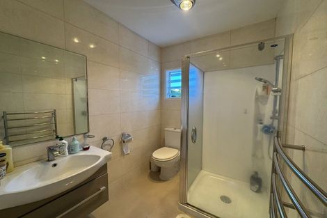 Photo of property in 2/18 Stanley Avenue, Milford, Auckland, 0620