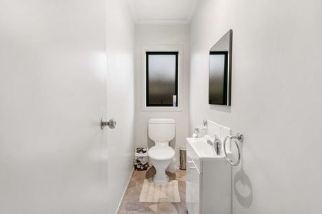 Photo of property in 22 Kittyhawk Place, Melville, Hamilton, 3206