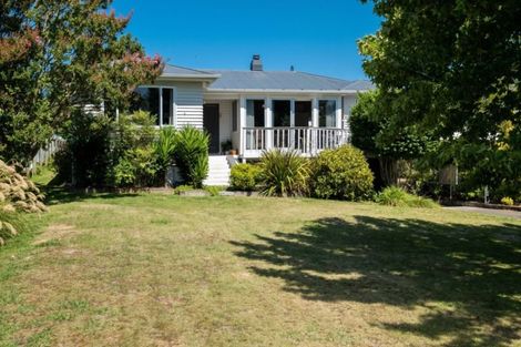 Photo of property in 5 Emerald Hill, Havelock North, 4130