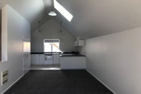 Photo of property in Pirie Street Townhouses, 22/35 Pirie Street, Mount Victoria, Wellington, 6011