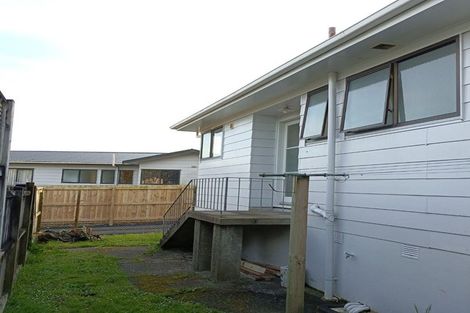 Photo of property in 10 Elvira Place, Ranui, Auckland, 0612