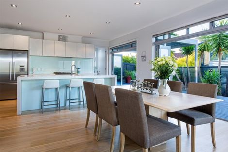 Photo of property in 131 Kowhai Road, Mairangi Bay, Auckland, 0630