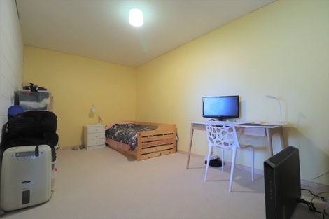 Photo of property in 9/23b Hillsborough Road, Hillsborough, Auckland, 1042