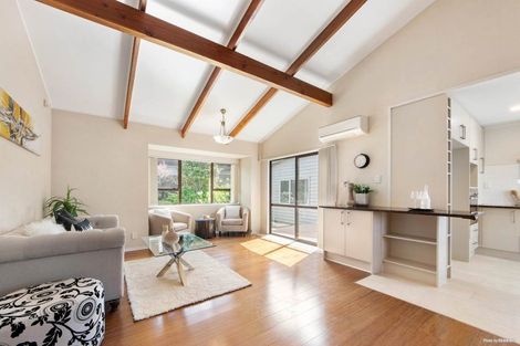 Photo of property in 153 Wiseley Road, West Harbour, Auckland, 0618