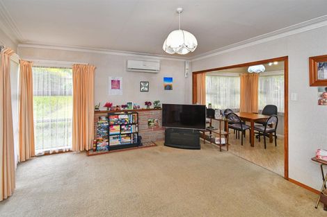 Photo of property in 35 Beaumonts Way, Manurewa, Auckland, 2102