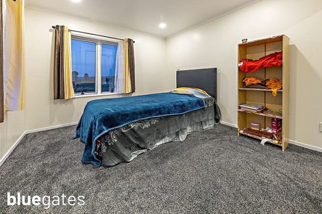 Photo of property in 18 Amokura Avenue, Takanini, 2112