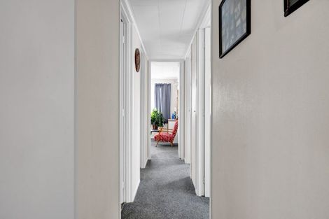 Photo of property in 5 Iredale Road, Hawera, 4610