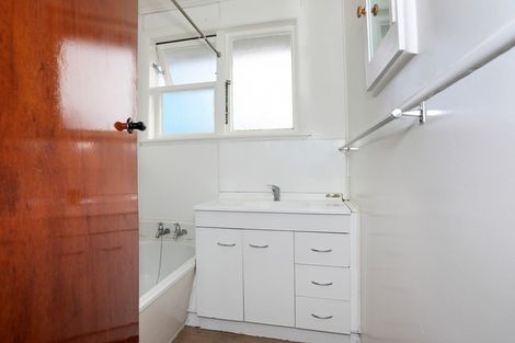 Photo of property in 27 Gordon Crescent, Marton, 4710