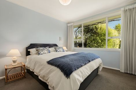Photo of property in 32 Rosedale Place, Avonhead, Christchurch, 8042