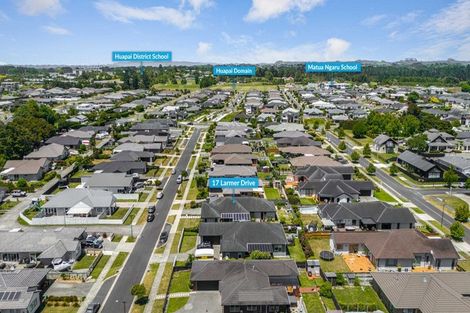 Photo of property in 17 Larmer Drive, Kumeu, 0810