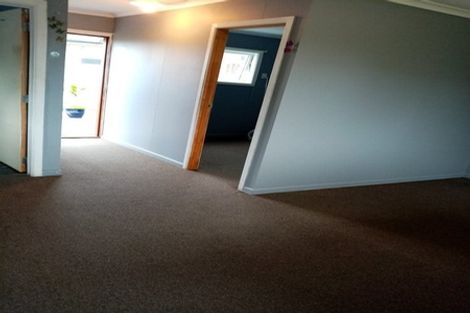 Photo of property in 35 Kivell Close, Mangere East, Auckland, 2024