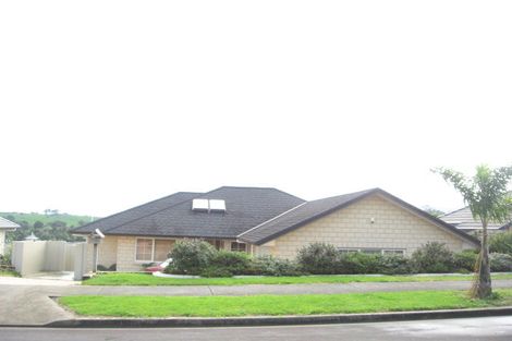 Photo of property in 32 Lamia Place, The Gardens, Auckland, 2105