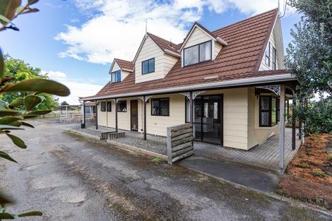Photo of property in 2984 Cheltenham Hunterville Road, Cheltenham, Feilding, 4777