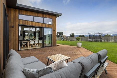 Photo of property in 37 Aerodrome Road, Burleigh, Blenheim, 7272