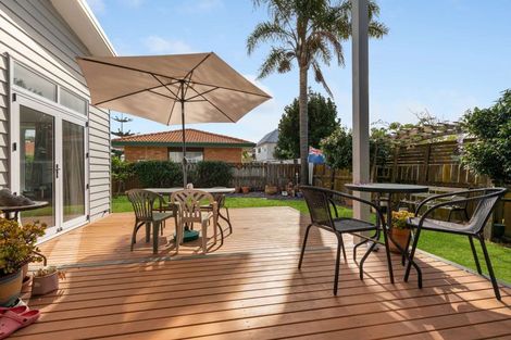 Photo of property in 13 Evans Road, Papamoa Beach, Papamoa, 3118