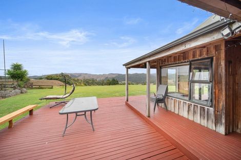 Photo of property in 22 Falls Road, Hunua, Papakura, 2583