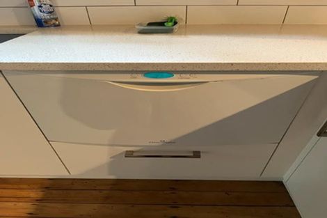 Photo of property in 802 West Coast Road, Oratia, Auckland, 0604