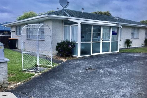 Photo of property in 2 Hill Court, Awapuni, Palmerston North, 4412