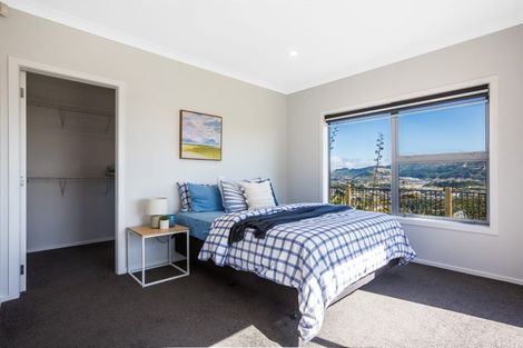 Photo of property in 21 Rotorua Grove, Aotea, Porirua, 5024