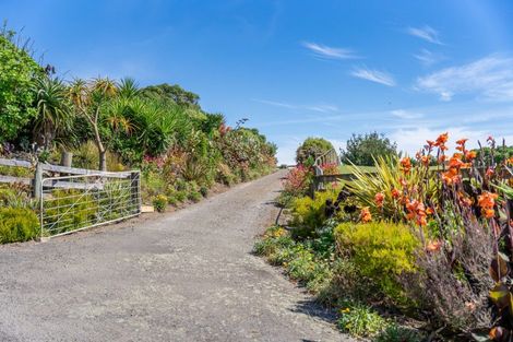 Photo of property in 52 Harakeke Road, Te Horo, Otaki, 5581