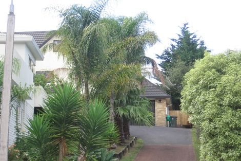 Photo of property in 15 Crestview Place, Browns Bay, Auckland, 0630