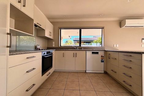 Photo of property in 6a Paterson Avenue, Pukekohe, 2120