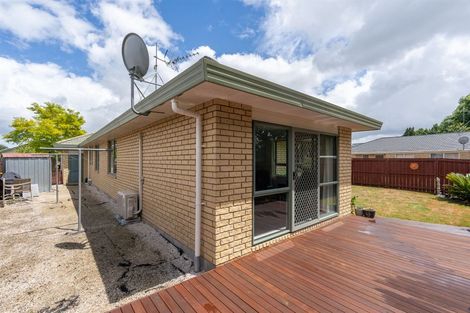 Photo of property in 15 Shannon Place, Nawton, Hamilton, 3200