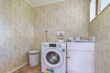 Photo of property in 97a Weraroa Road, Levin, 5510