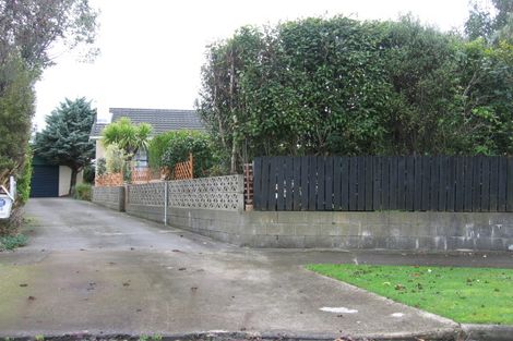 Photo of property in 12 Motuoapa Place, Kelvin Grove, Palmerston North, 4414
