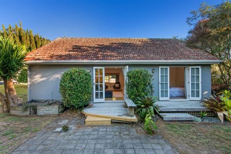 Photo of property in 24 Chatham Avenue, Paremoremo, Auckland, 0632