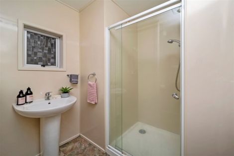 Photo of property in 15 Grey Street, Hawera, 4610