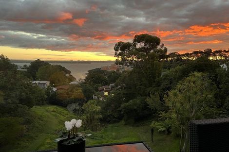 Photo of property in 60 Palmerston Road, Birkenhead, Auckland, 0626