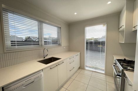 Photo of property in 37 Cousins Street, Woodend, 7691