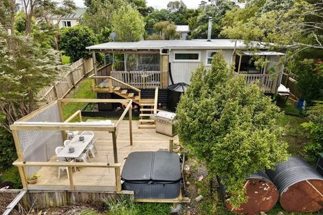 Photo of property in 74 Bays Road, Orere Point, Papakura, 2585