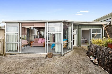 Photo of property in 341 Devon Street West, New Plymouth, 4310