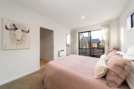 Photo of property in 39 Rannoch Drive, Jacks Point, Queenstown, 9371