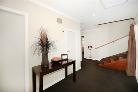 Photo of property in 15 Centennial Drive, Hokowhitu, Palmerston North, 4410