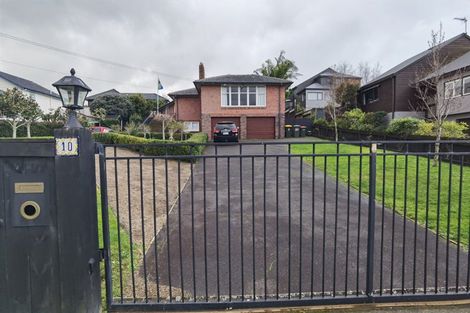Photo of property in 10 Glenfern Road, Mellons Bay, Auckland, 2014