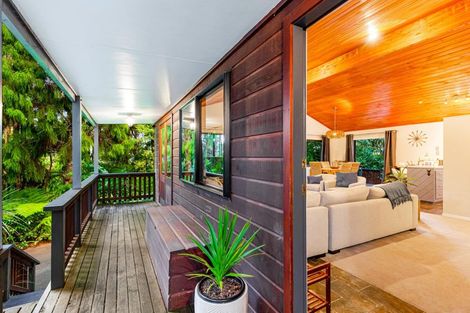 Photo of property in 84 Mountain Road, Henderson Valley, Auckland, 0612