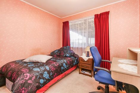 Photo of property in 5 Karina Place, Glen Eden, Auckland, 0602