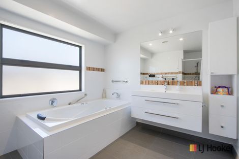 Photo of property in 48 Hanlen Avenue, Waihi Beach, 3611