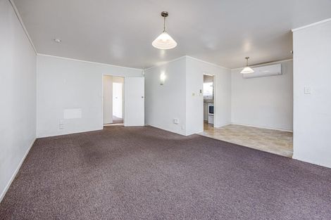 Photo of property in 2/17 Waimahia Avenue, Weymouth, Auckland, 2103