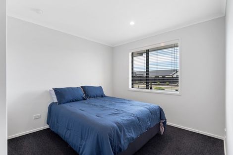 Photo of property in 11 Flagstaff Place, Halswell, Christchurch, 8025