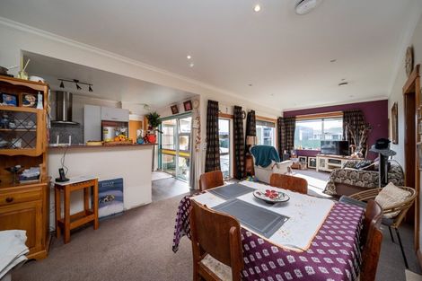 Photo of property in 7 Seddon Street, Westown, New Plymouth, 4310