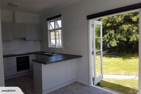 Photo of property in 24 Rewa Street, Takaro, Palmerston North, 4412