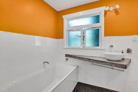 Photo of property in 38 Lawry Street, Blagdon, New Plymouth, 4310