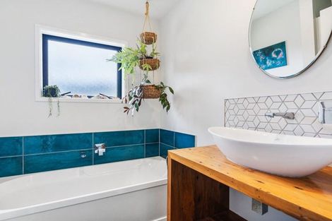 Photo of property in 2 Tropicana Drive, Tamaterau, Whangarei, 0174